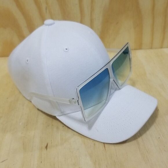 High Fashion Wmns Oversize Sunglasses with frosted frames/ blue tented lenses. - Picture 2 of 7